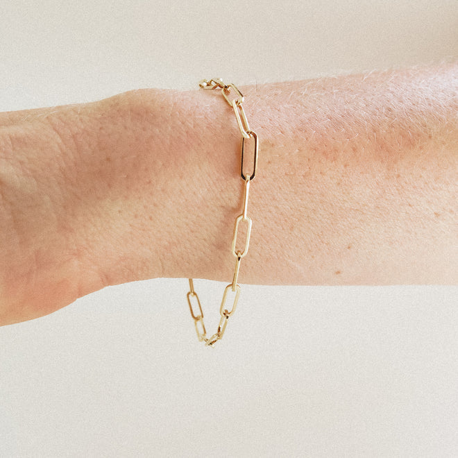 Pulsera Paperclip en oro amarillo